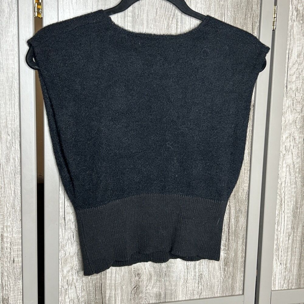 NATURAL LIFE Black V-Neck Knit Crop Top - Picture 5 of 7